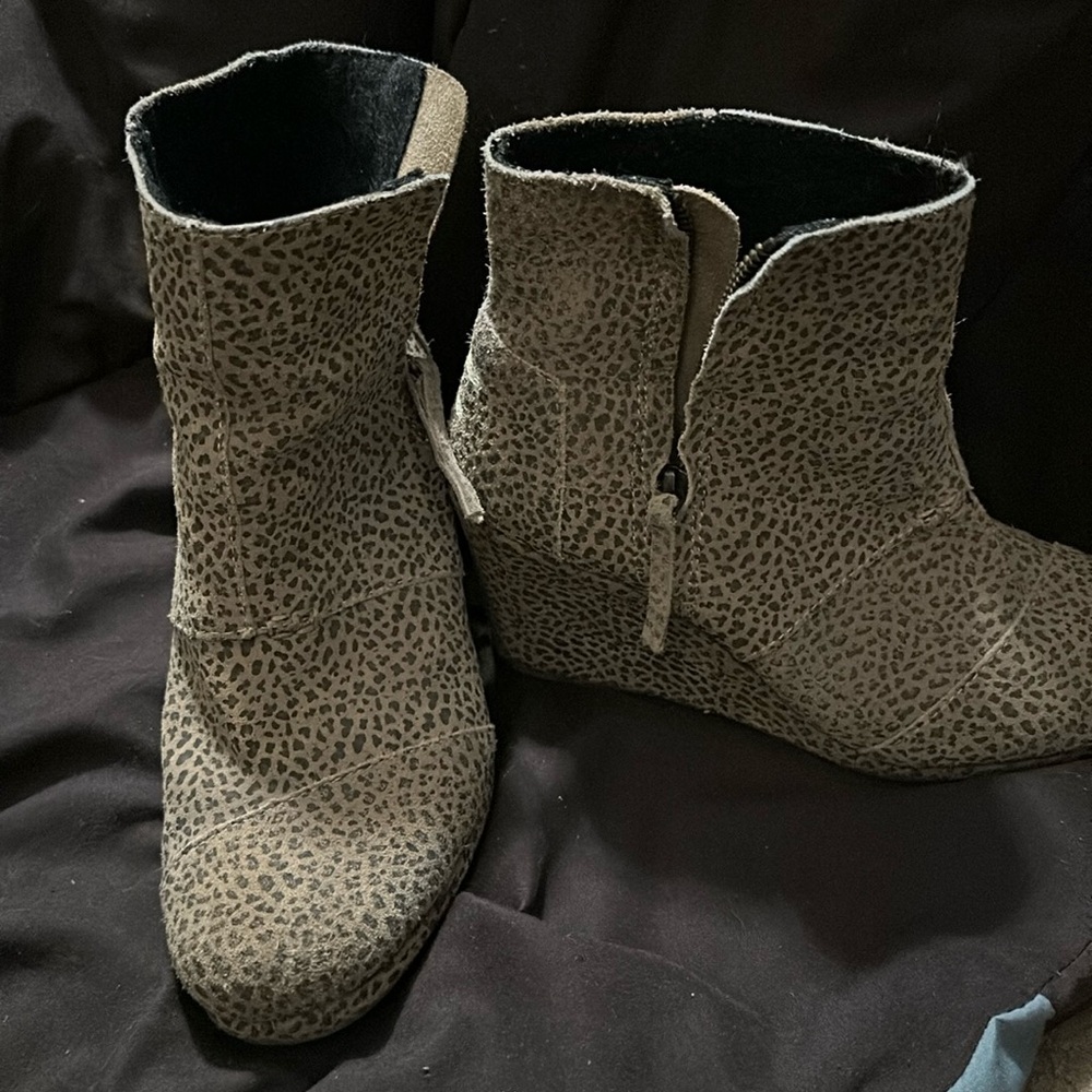 Tom Wedges